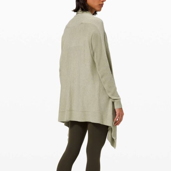 RARE Lululemon Soft Relaxed Fit Wrap Cardigan Cashmere Blend Green XS S NWOT - Picture 2 of 9